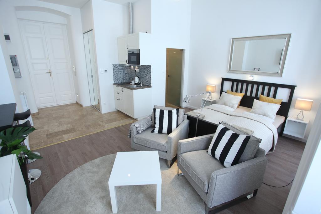Pearl Apartment In The Center With City View Budapest Bagian luar foto